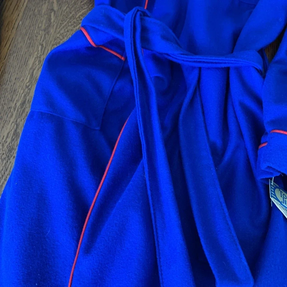Vtg Tom & Jerry Boys Robe NWT Size 16 Made USA Crest On Pocket Blue W‎ Red Trim